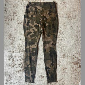 Women's Camo Leggings